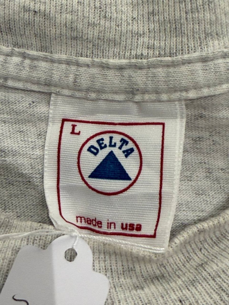 Delta Graphic T-Shirt Shooting Up The Town Grey Size L