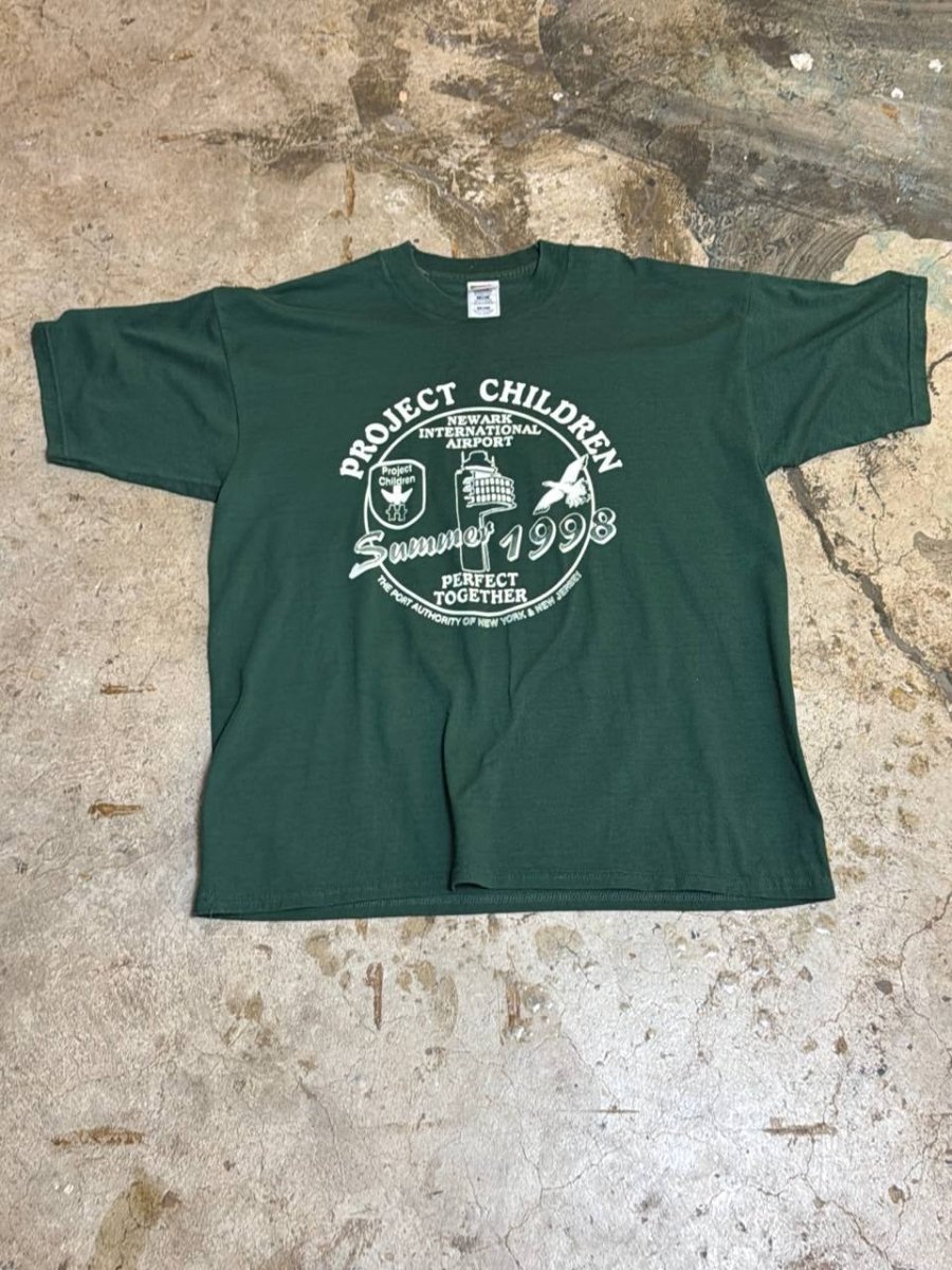 Fruit of the Loom graphic t-shirt Project Children design green XL