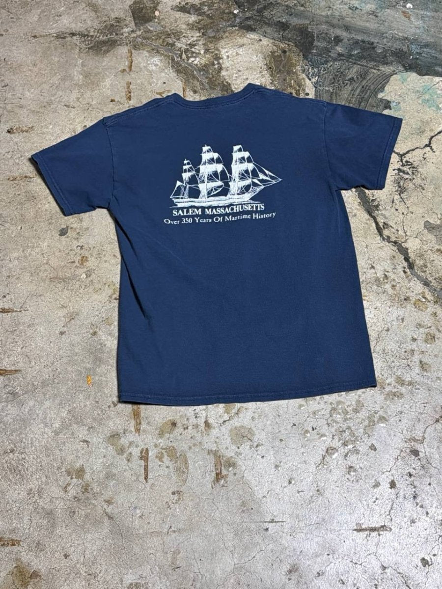 Gildan Graphic T-Shirt Salem Massachusetts Navy M