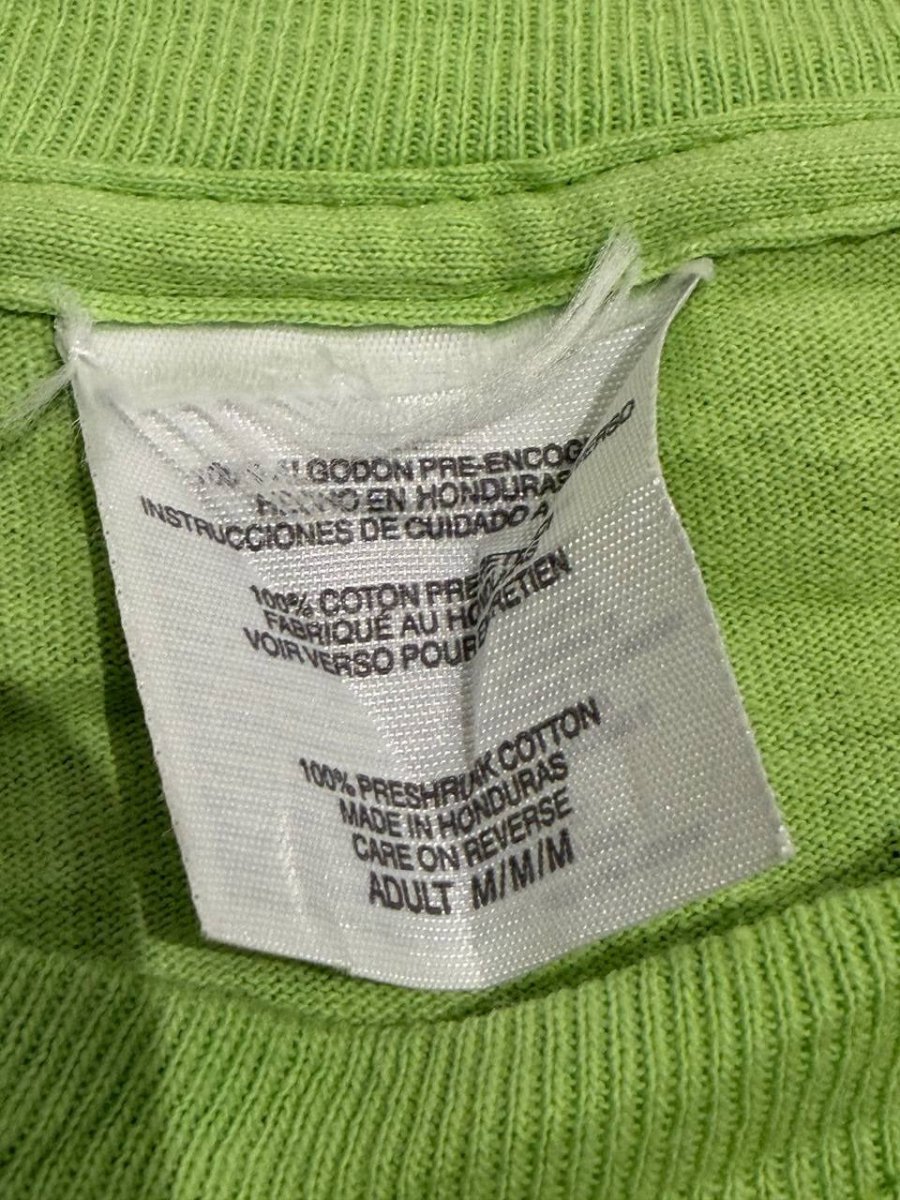 Hanes graphic T-shirt Honolulu Hawaii green size M