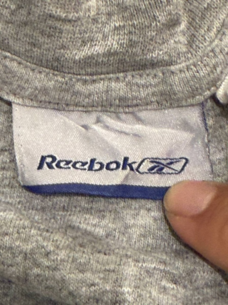Reebok graphic T-shirt logo grey size L