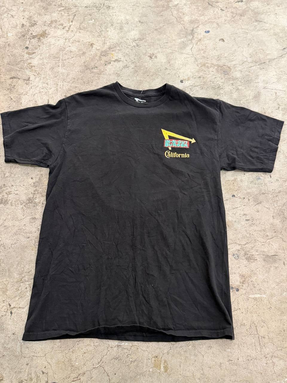 In-N-Out Burger graphic t-shirt California black size M
