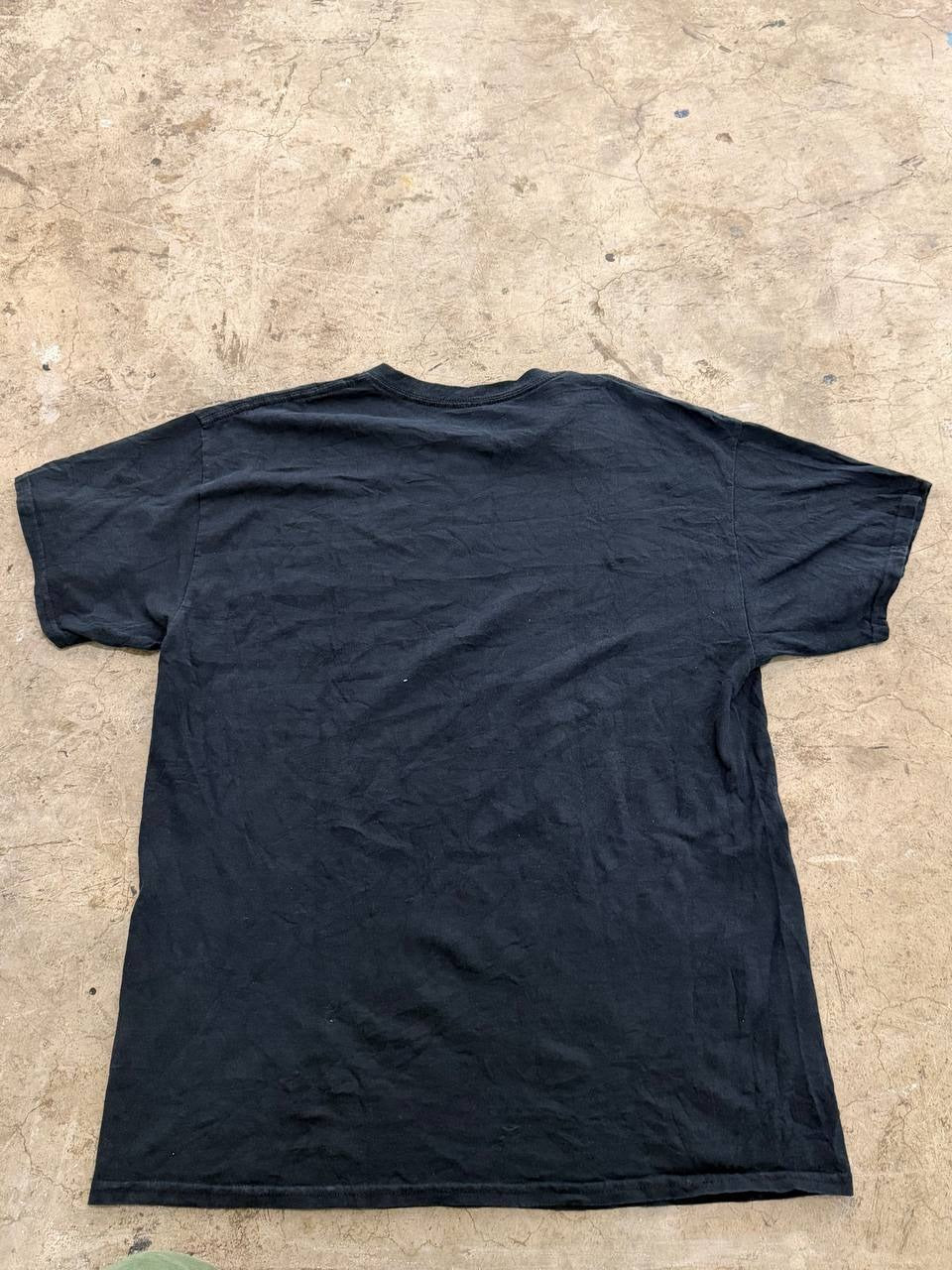 Gildan Graphic T-Shirt Saloon Emit Black XL