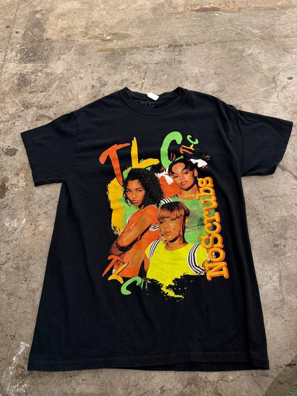 TLC Graphic T-Shirt No Scrubs Black Size M