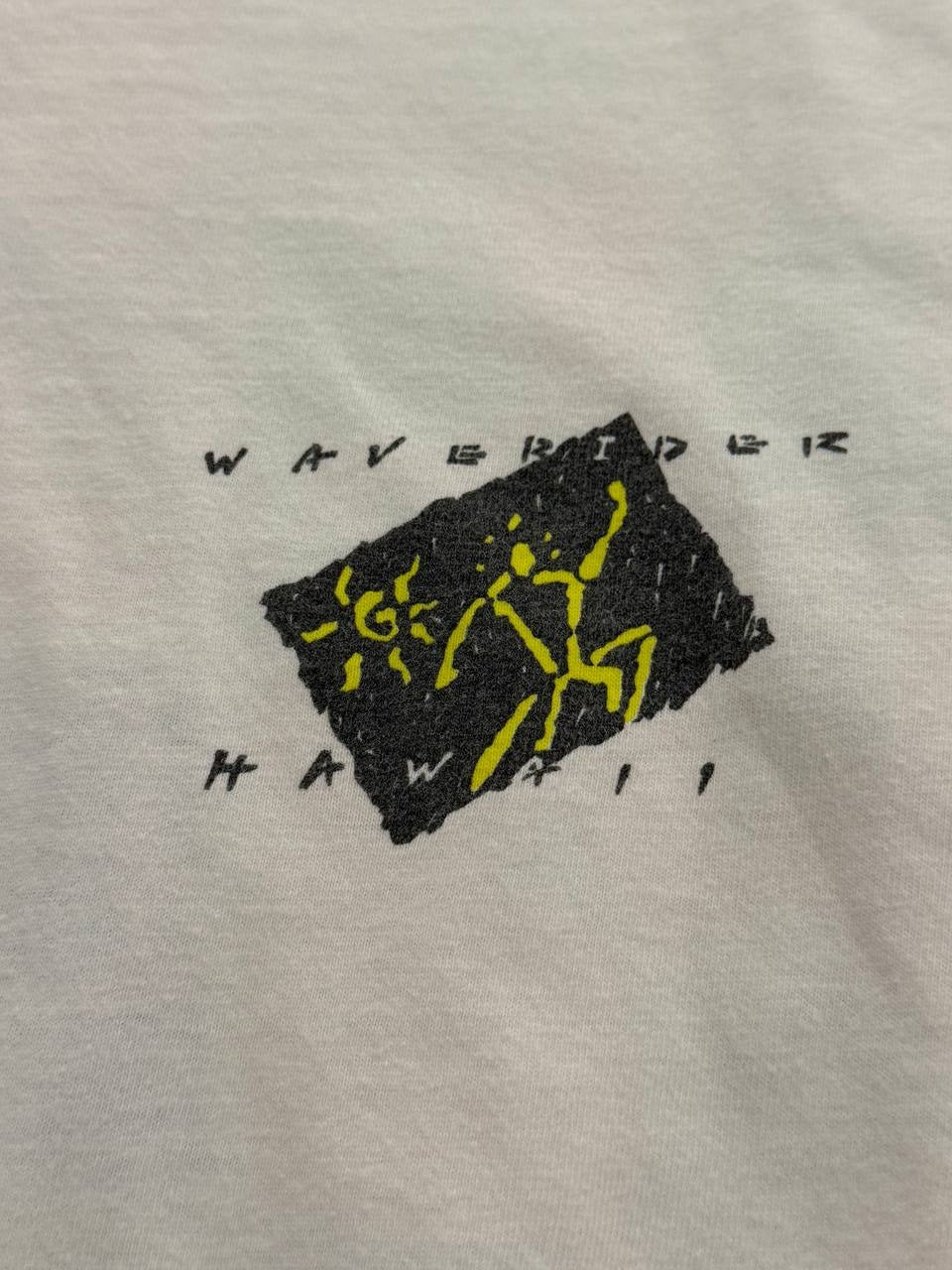 Oneita Single Stitch Graphic T-Shirt Wave Rider Hawaii White Size L