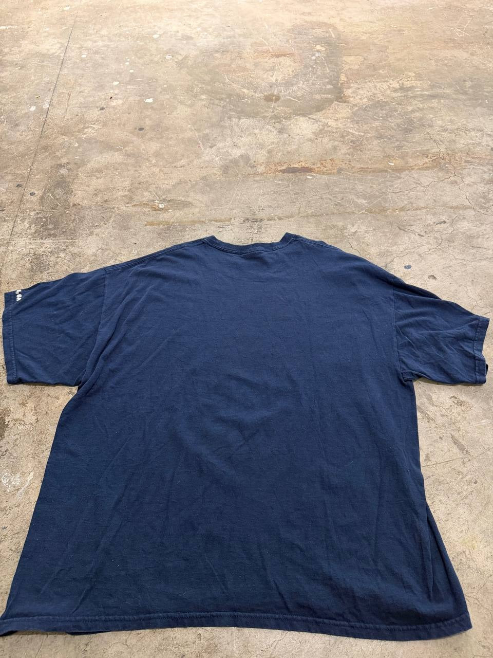 Gildan Graphic T-Shirt Gladys and Ron's Chicken & Waffles Blue Size 2XL