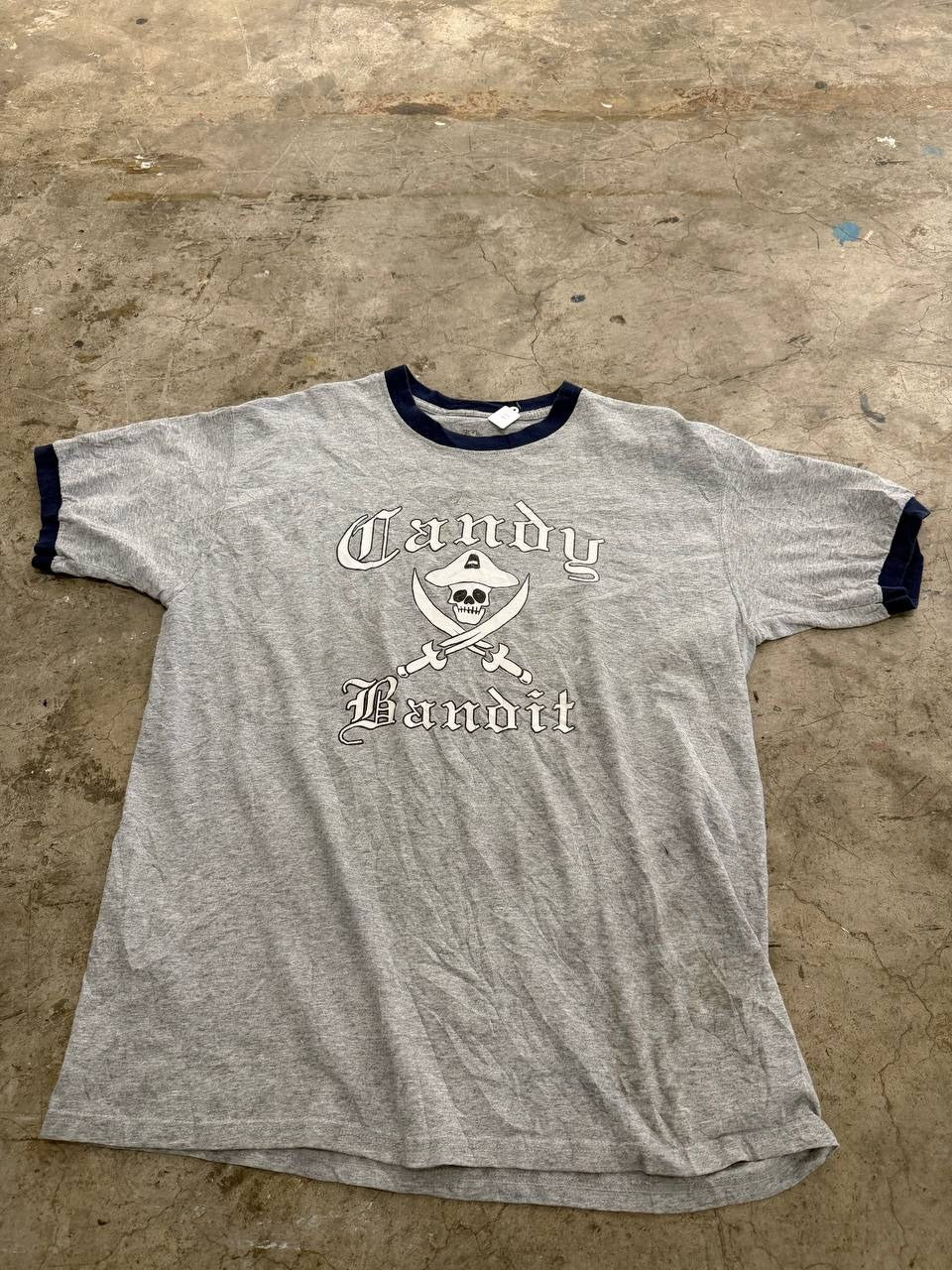 Fruit of the Loom graphic T-shirt Candy Bandit grey L