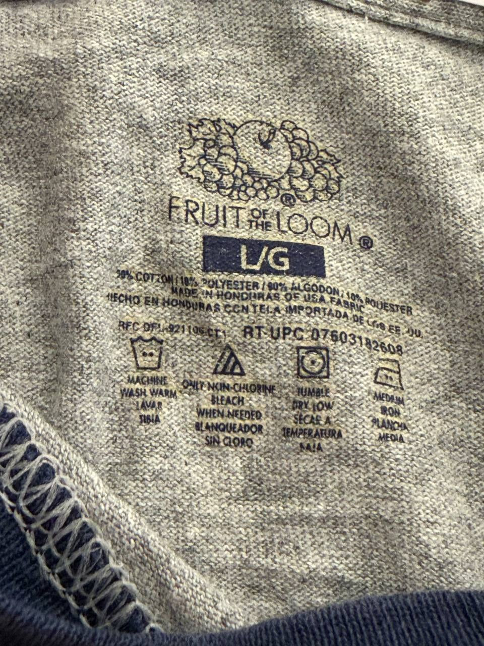 Fruit of the Loom graphic T-shirt Candy Bandit grey L
