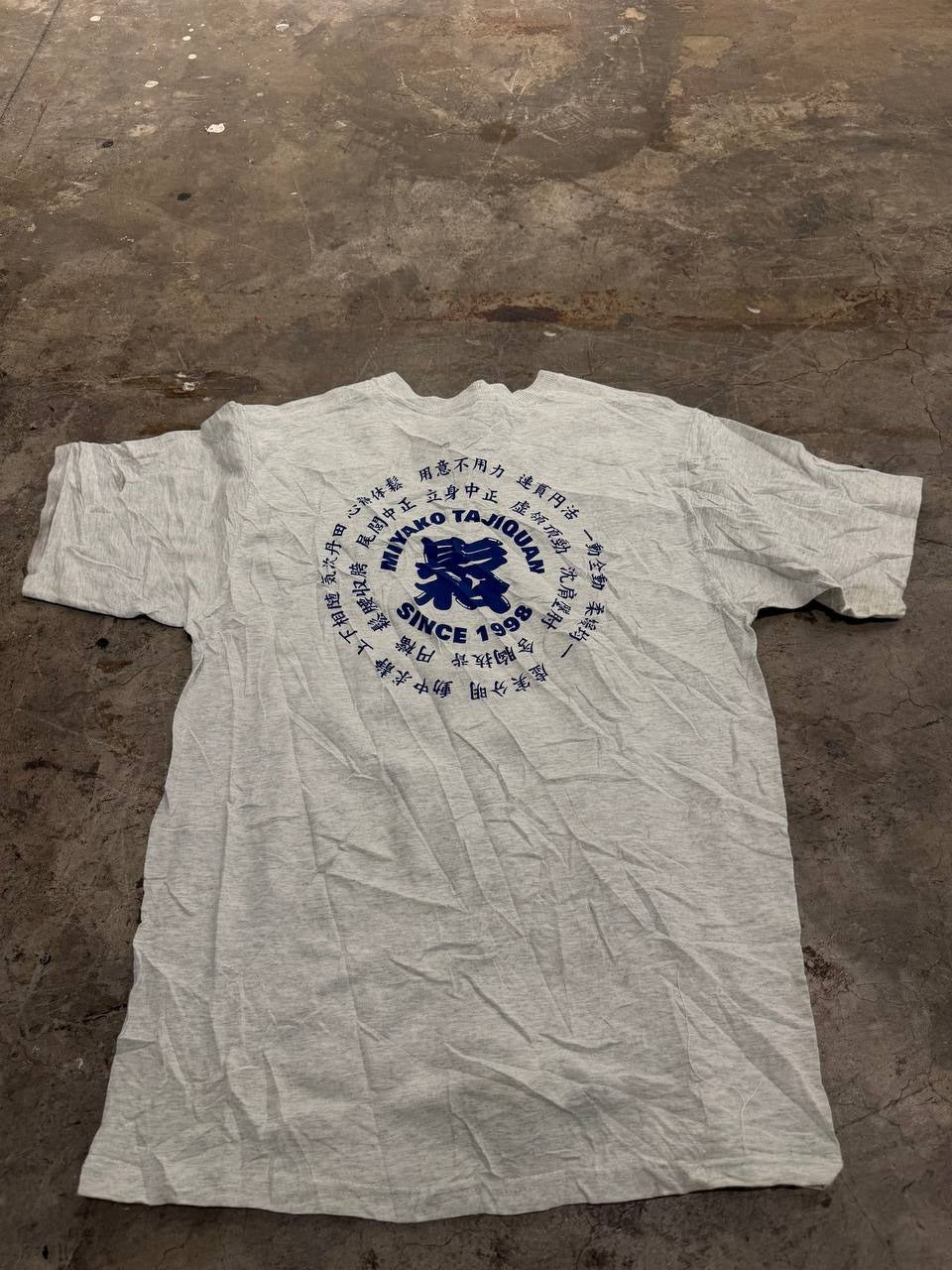 Fruit of the Loom Graphic T-Shirt Tai Chi White Size M