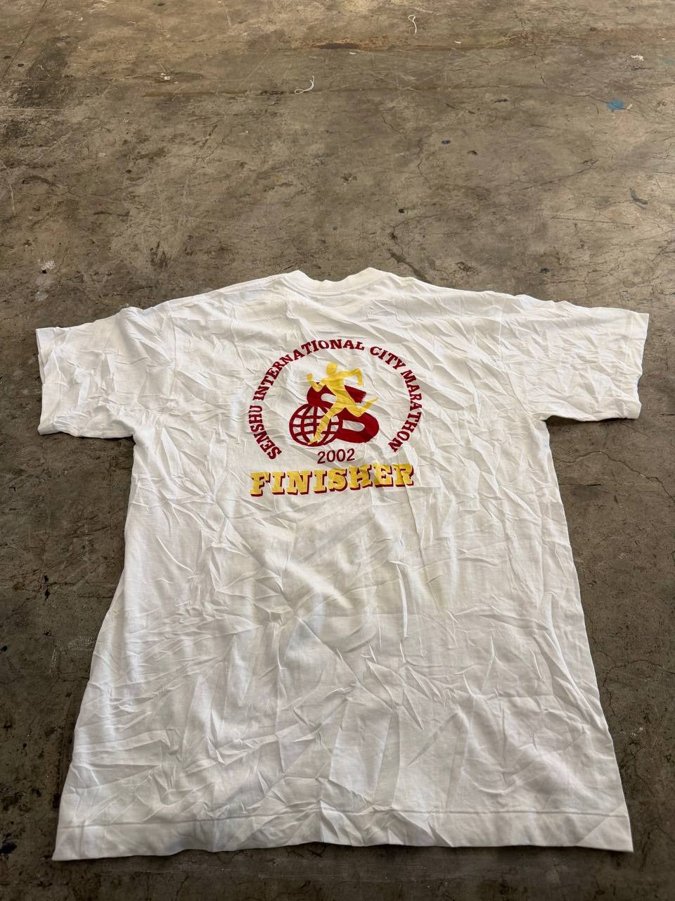 Asics T-Shirt 2002 Marathon Finisher Graphic White