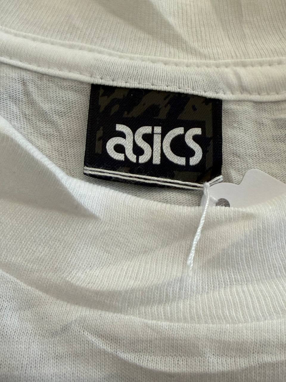 Asics T-Shirt 2002 Marathon Finisher Graphic White