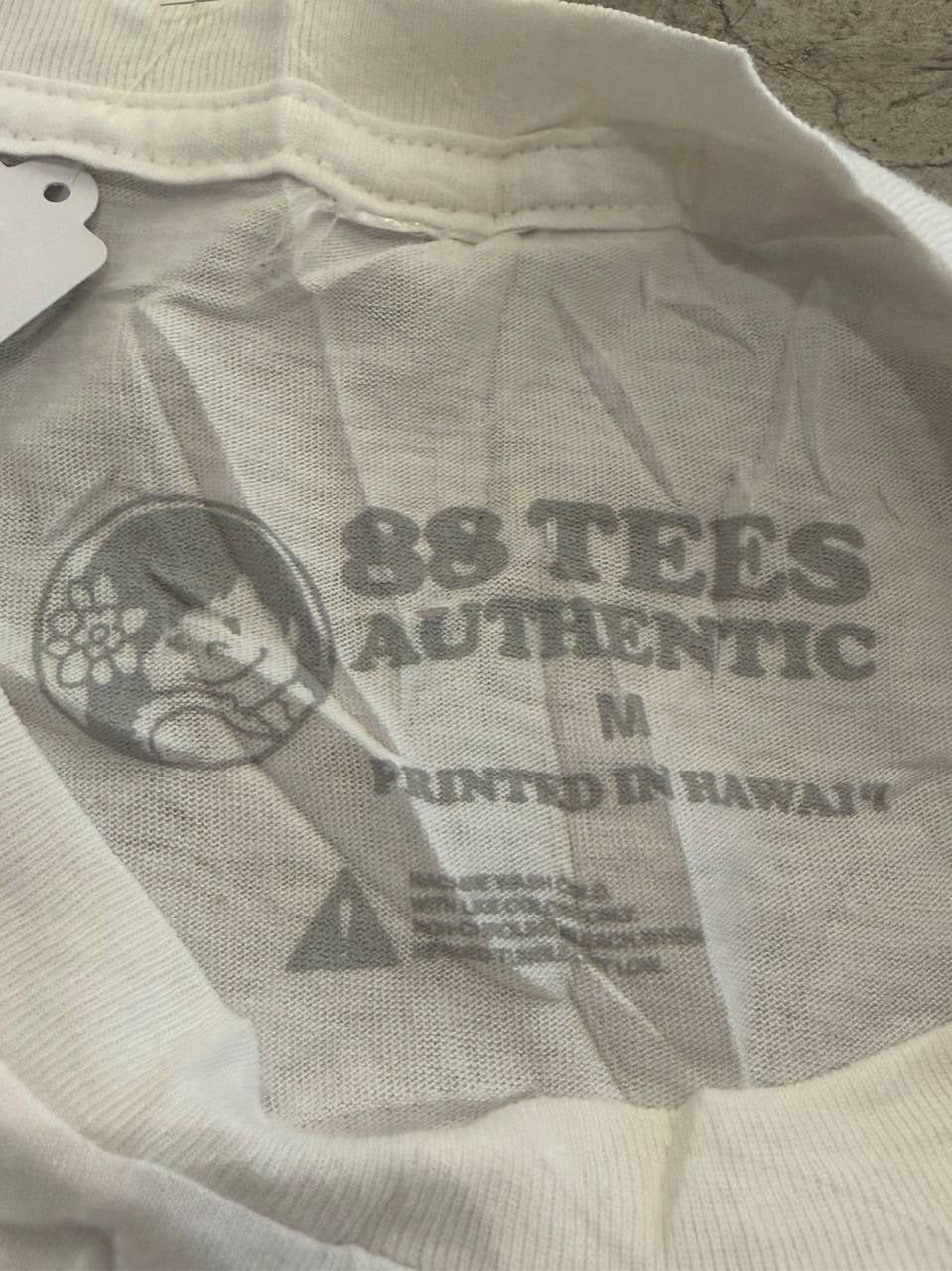 88 Tees Graphic T-Shirt I Left My Heart in Hawaii White M