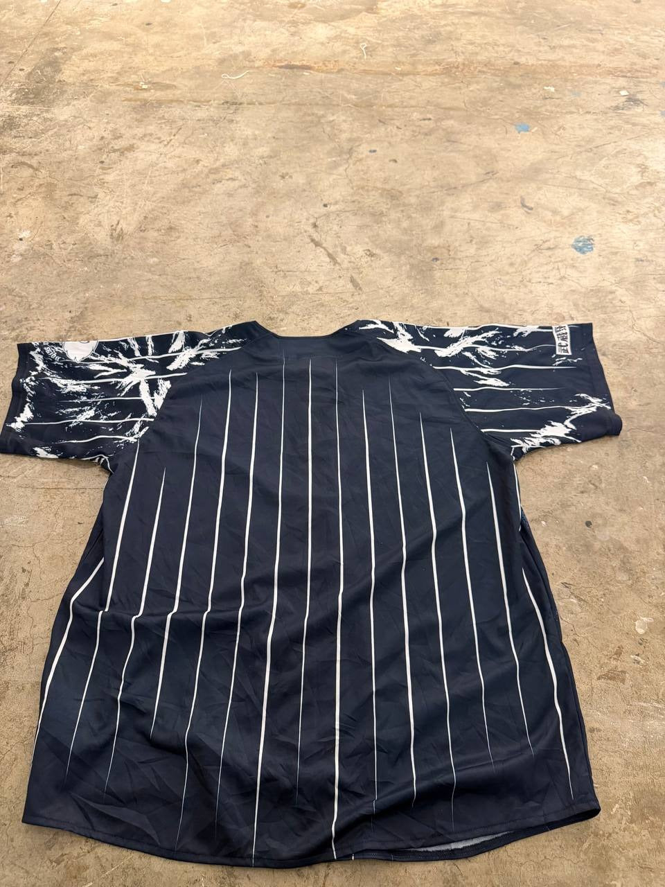 SSL graphic shirt Lions pinstripe navy L