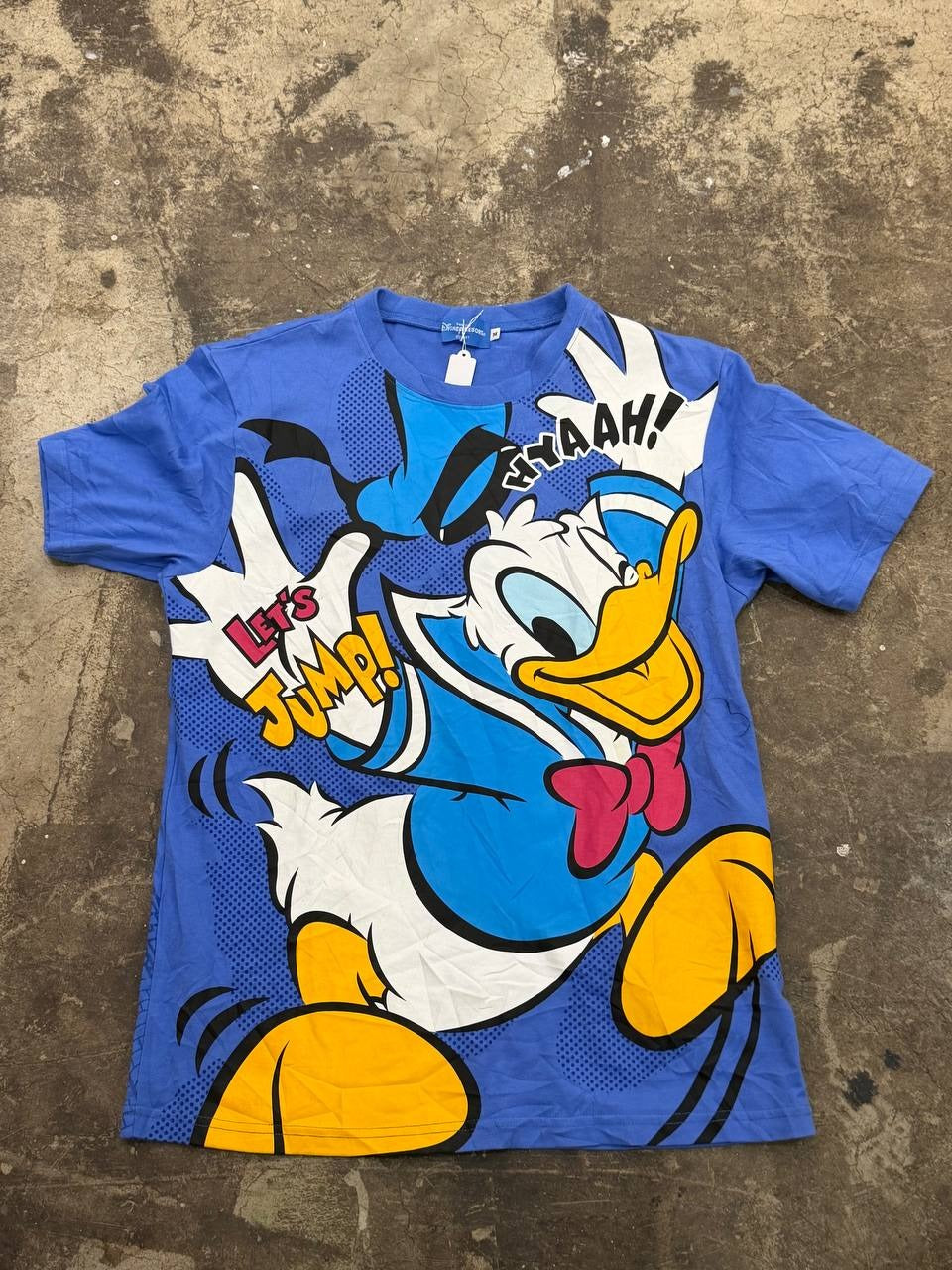 Disney T-Shirt featuring Donald Duck graphic in blue, size M