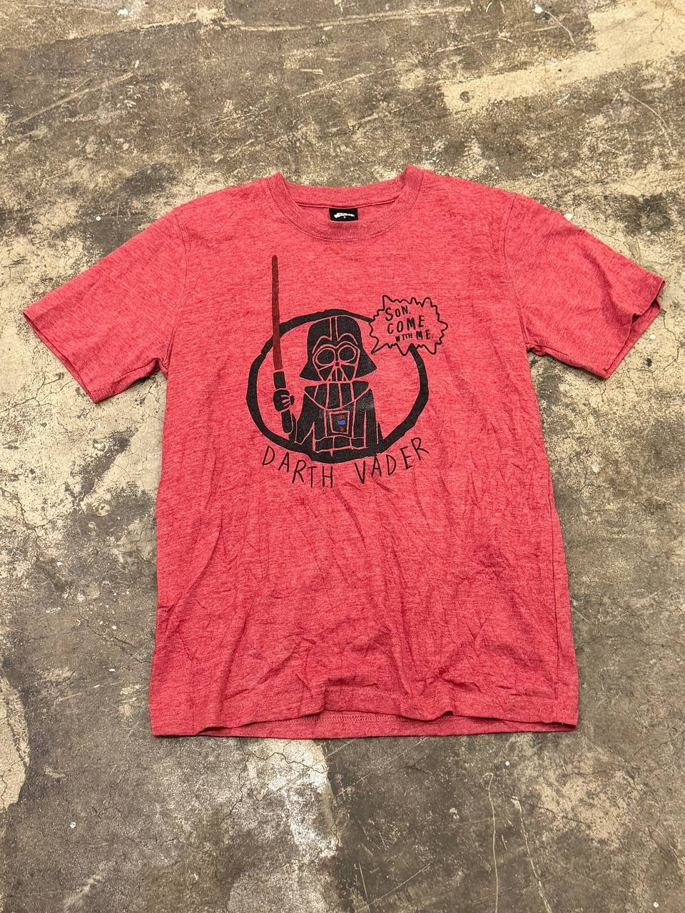 Star Wars T-Shirt with Darth Vader graphic Red S