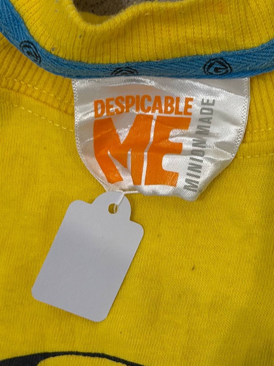 Despicable Me graphic t-shirt Minion yellow