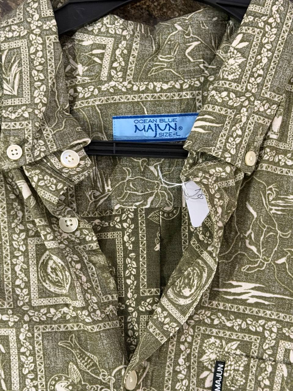 Majun button-up shirt with intricate print in green L