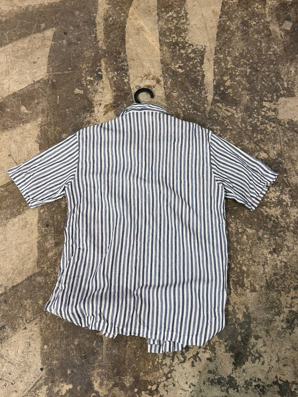 Hush Puppies button-up shirt striped blue white L