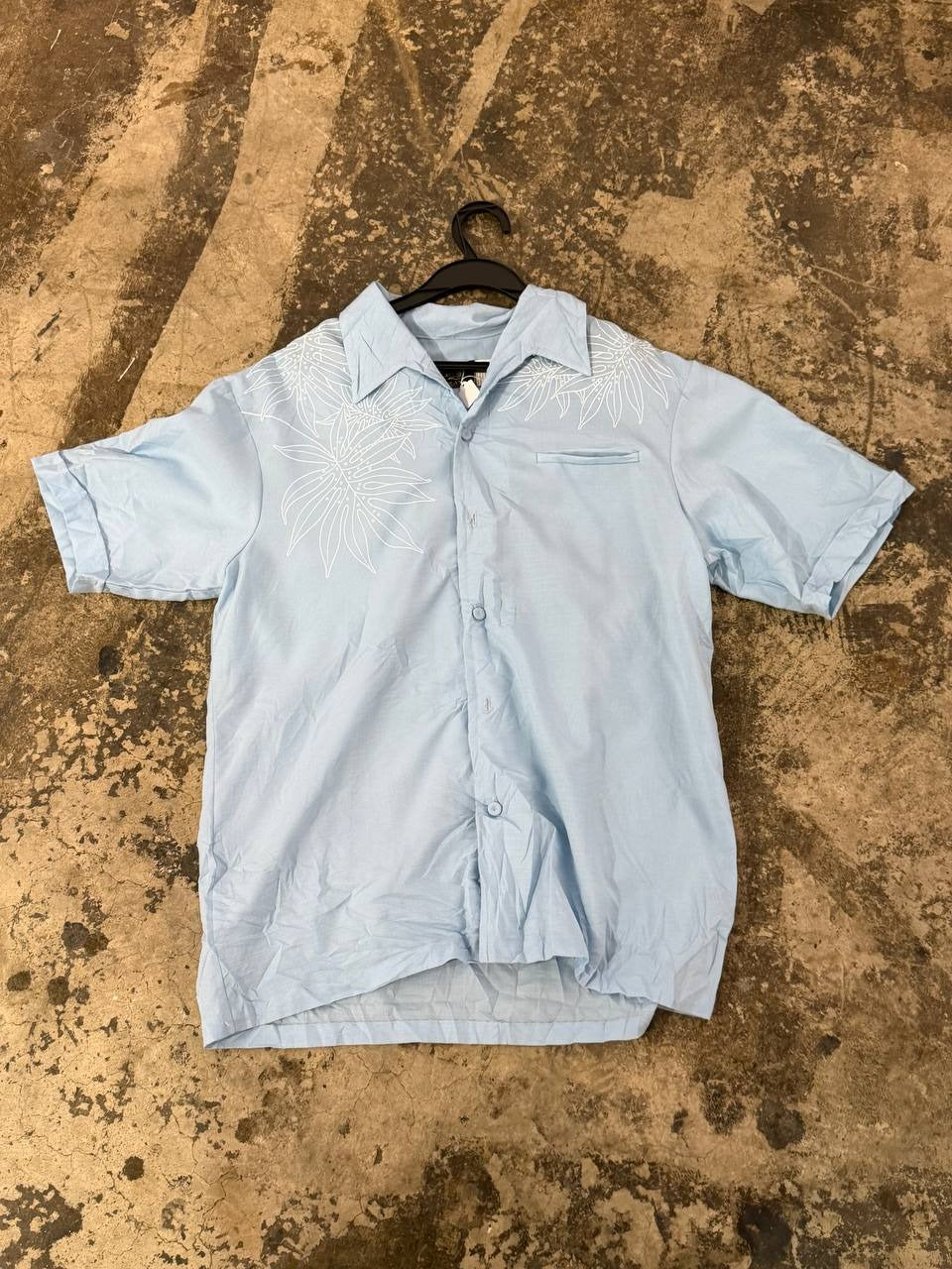 Iolani button up shirt floral print light blue L