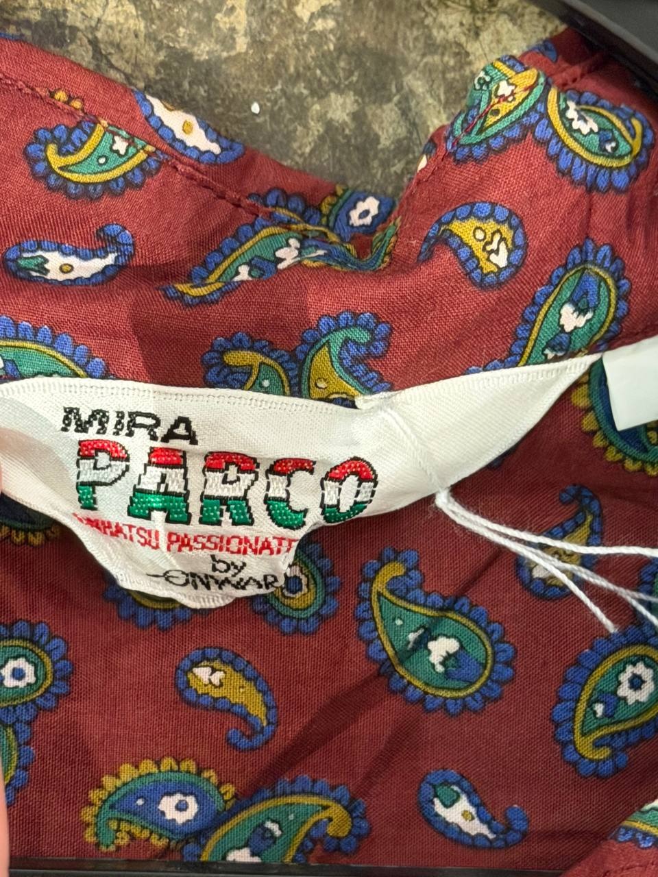 Mira Parco button up shirt paisley pattern maroon M