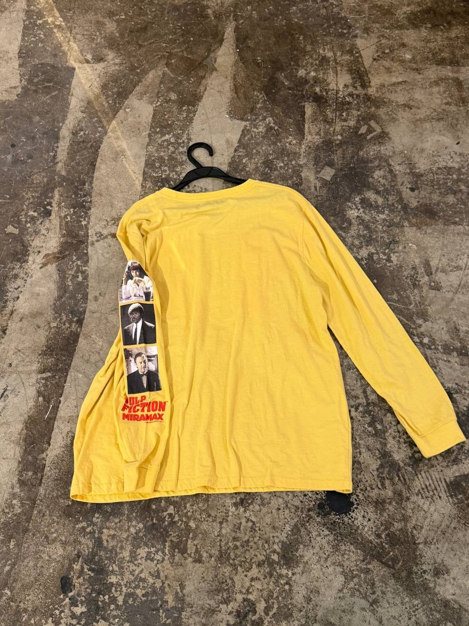 Pulp Fiction Graphic Long Sleeve T-Shirt Yellow XL