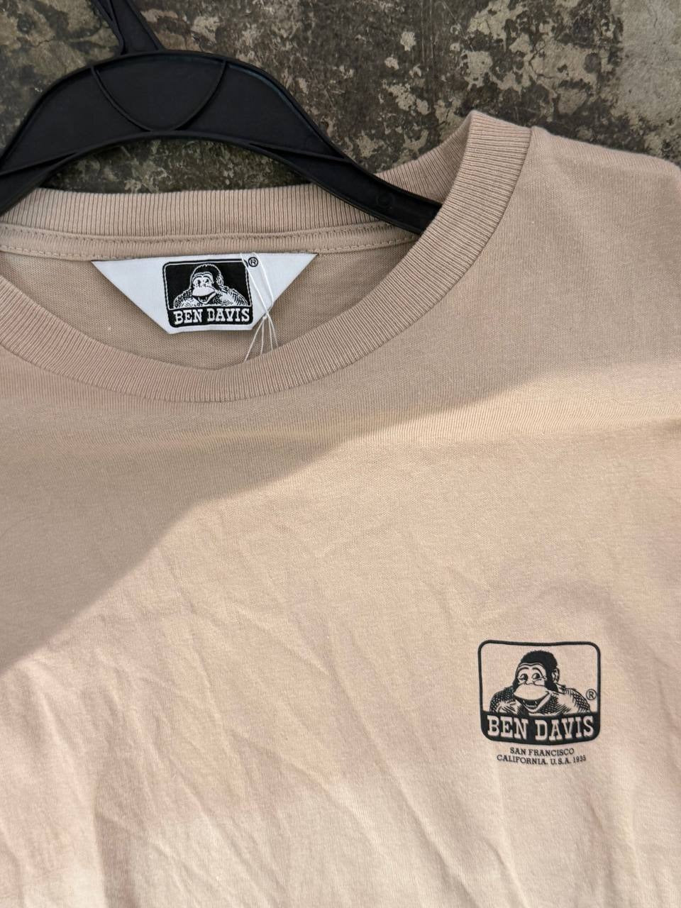 Ben Davis long sleeve t-shirt logo beige M