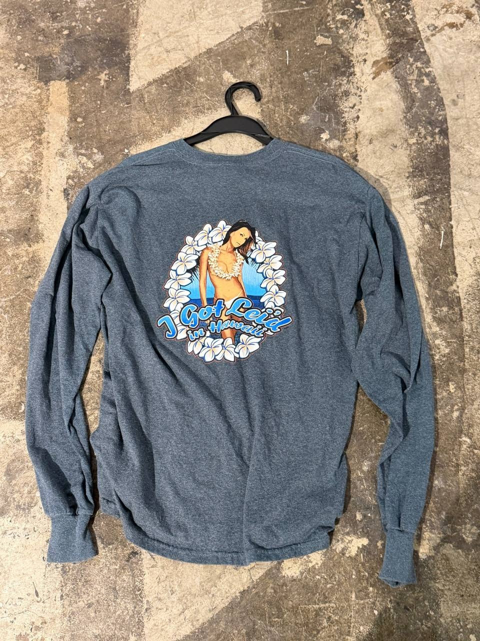 Gildan long sleeve T-shirt I Got Lei'd in Hawaii graphic grey L