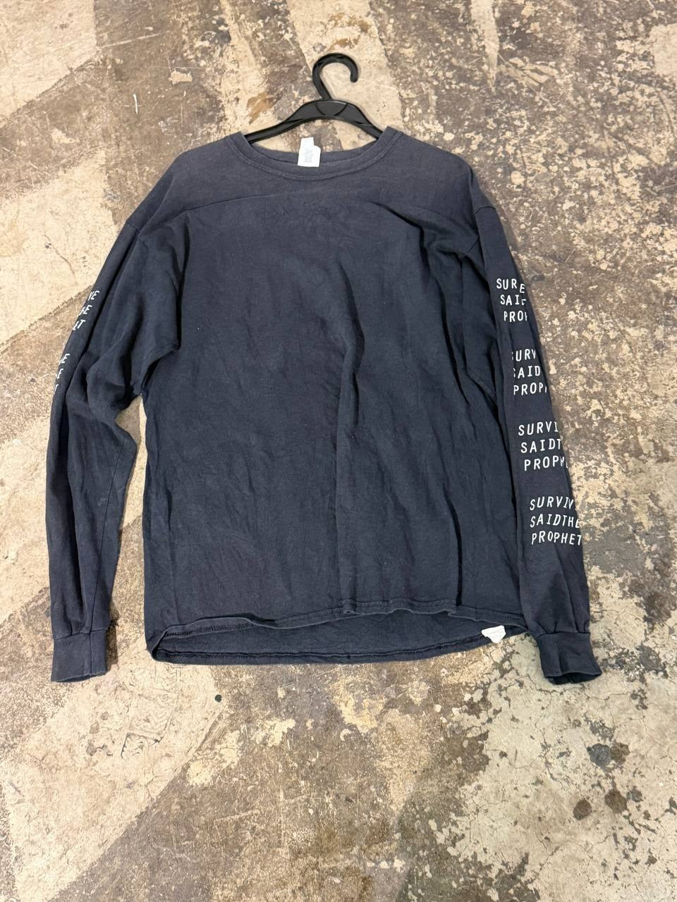 Gildan Graphic Long Sleeve T-Shirt Survive Said the Prophet Black L