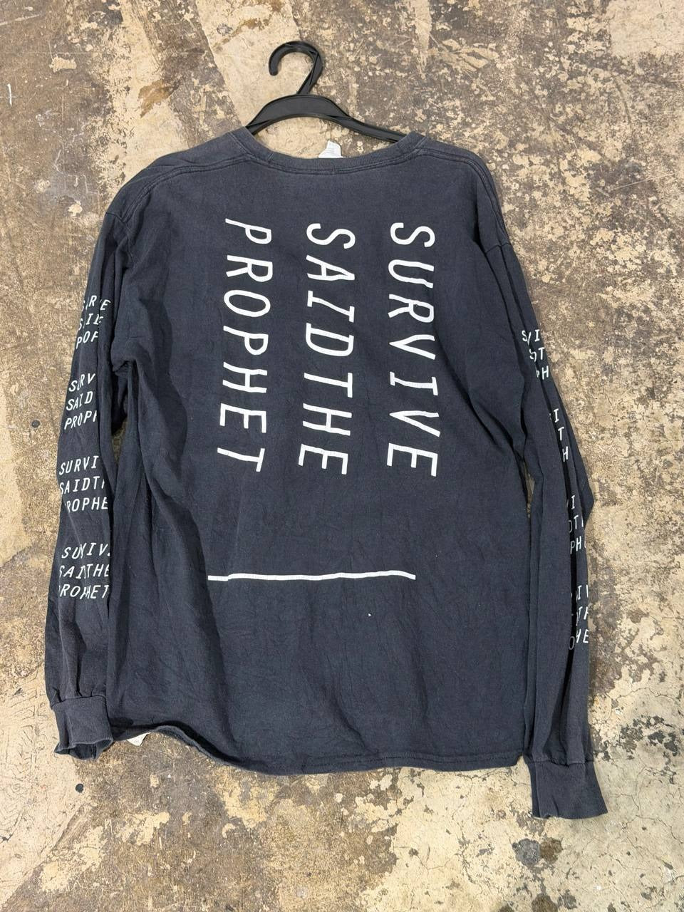 Gildan Graphic Long Sleeve T-Shirt Survive Said the Prophet Black L