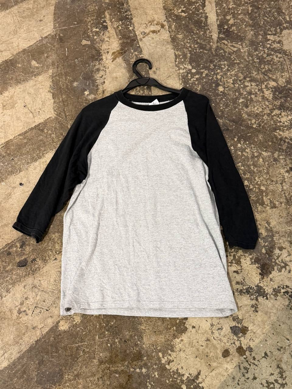 Anvil raglan sleeve t-shirt grey black M