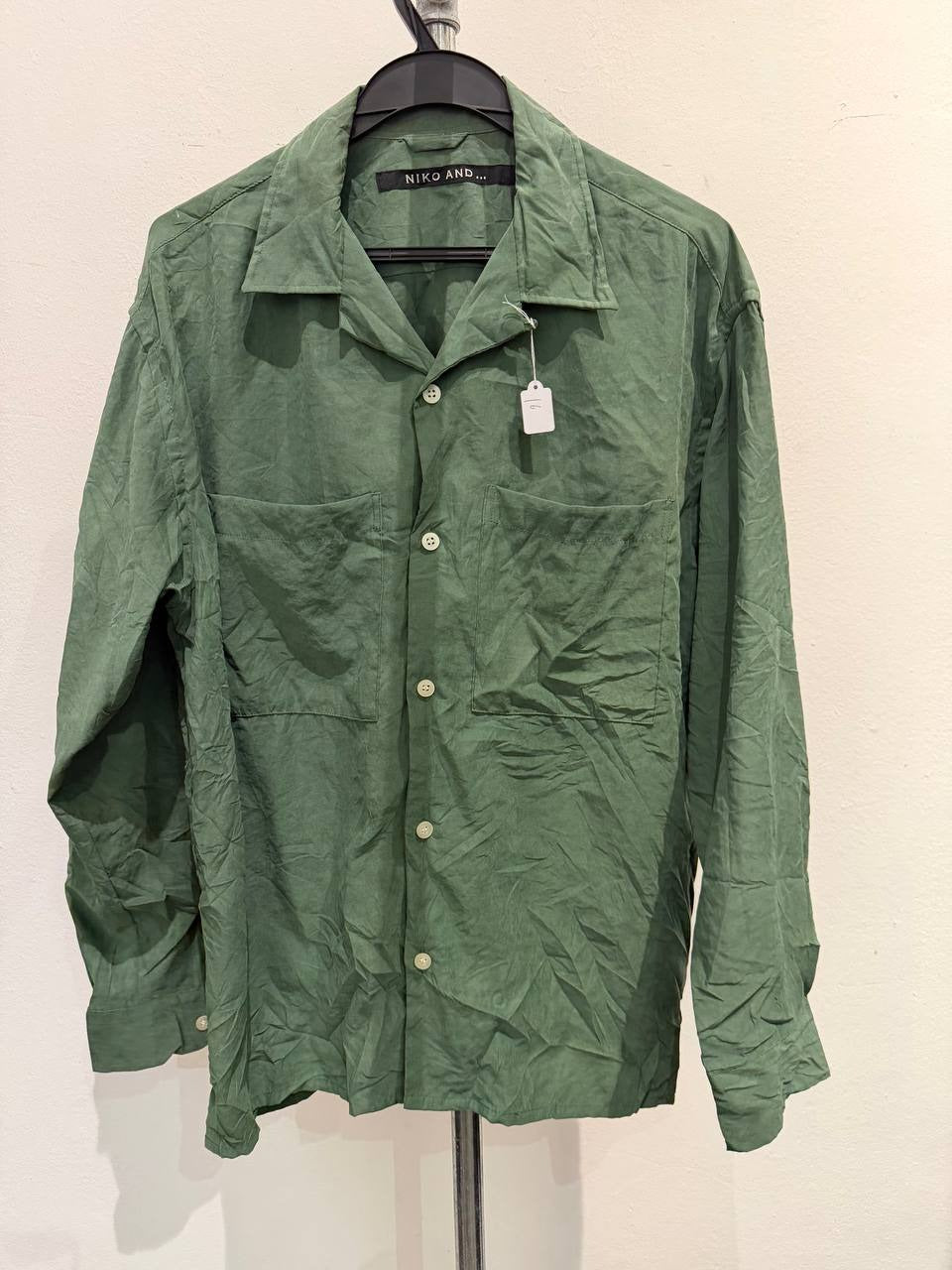 NIKO AND... button up shirt green L