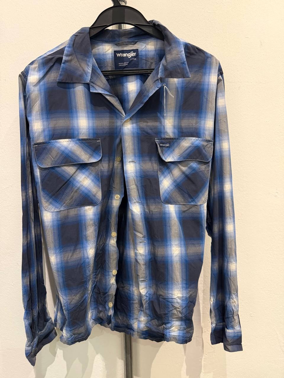 Wrangler button up shirt plaid blue large
