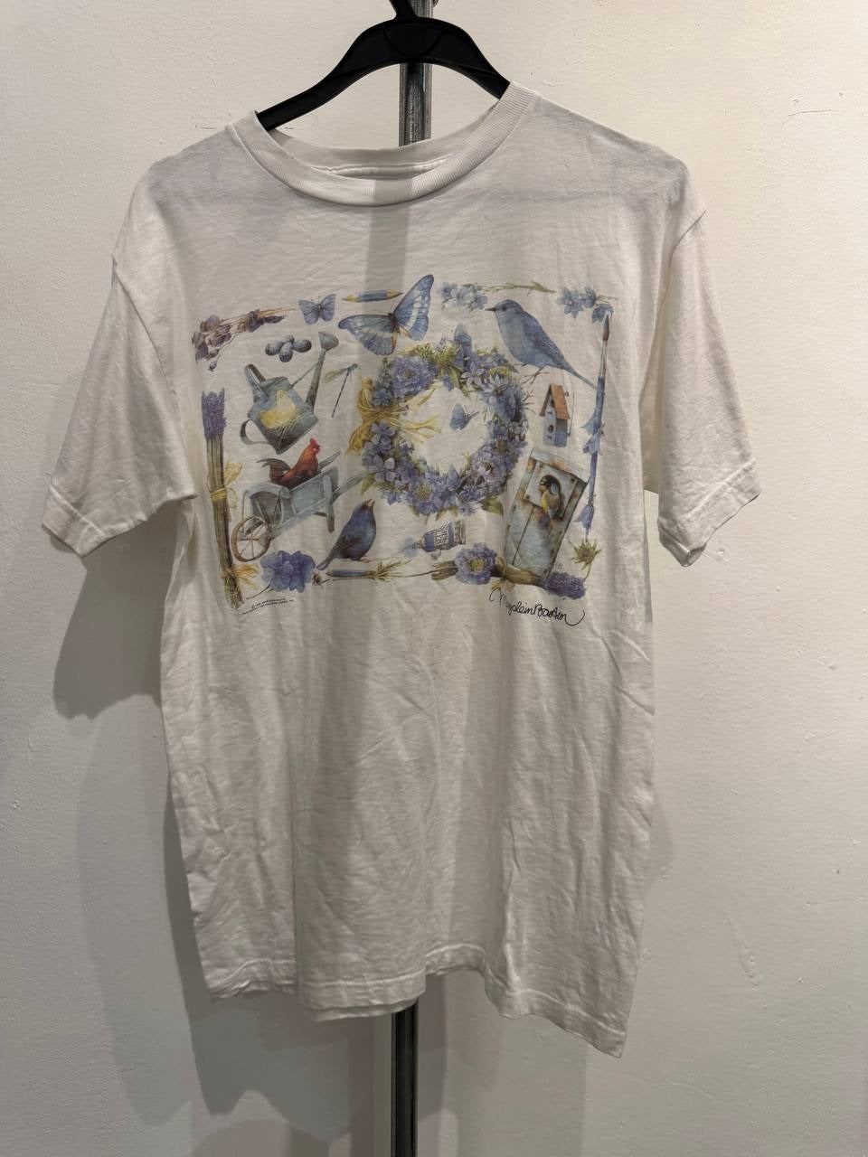 Hallmark Graphic T-Shirt floral design white M