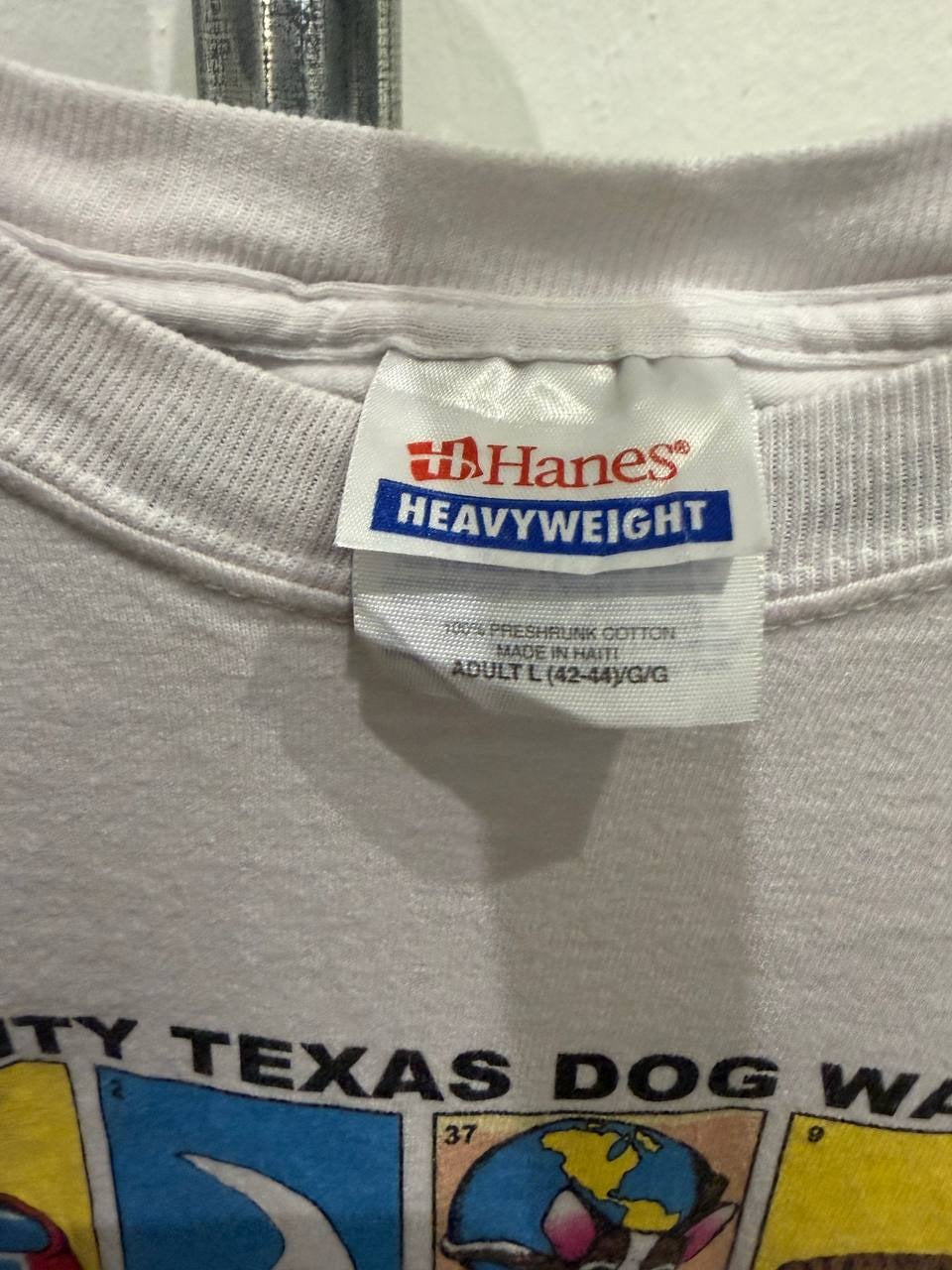 Hanes Graphic T-Shirt Mighty Texas Dog Walk design white L
