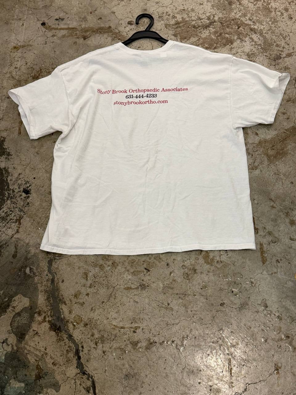 Gildan Graphic T-Shirt Stony Brook Joint Replacement Center White 2XL