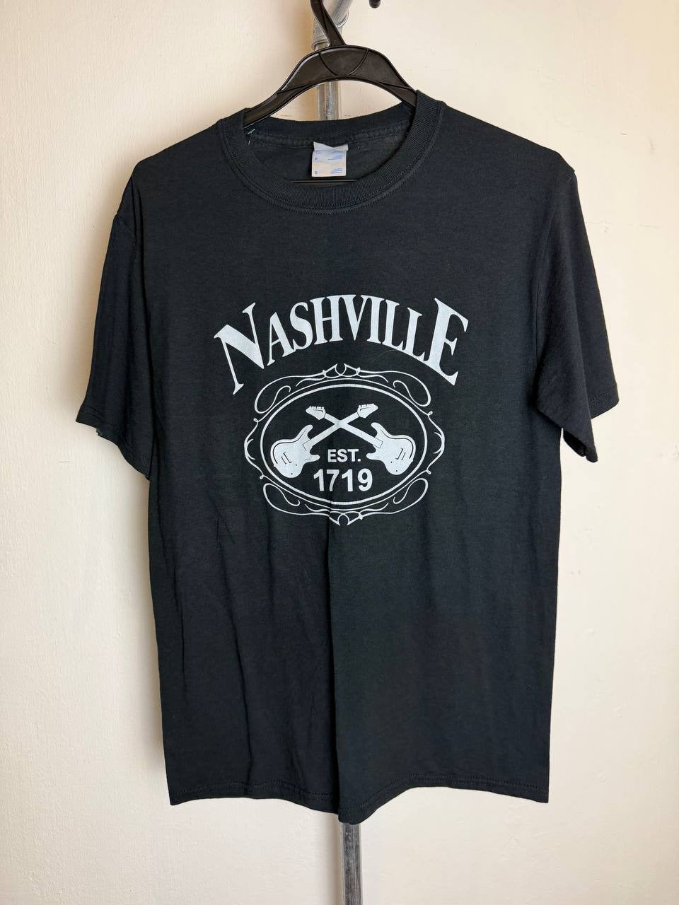 Port & Company graphic t-shirt Nashville design black S