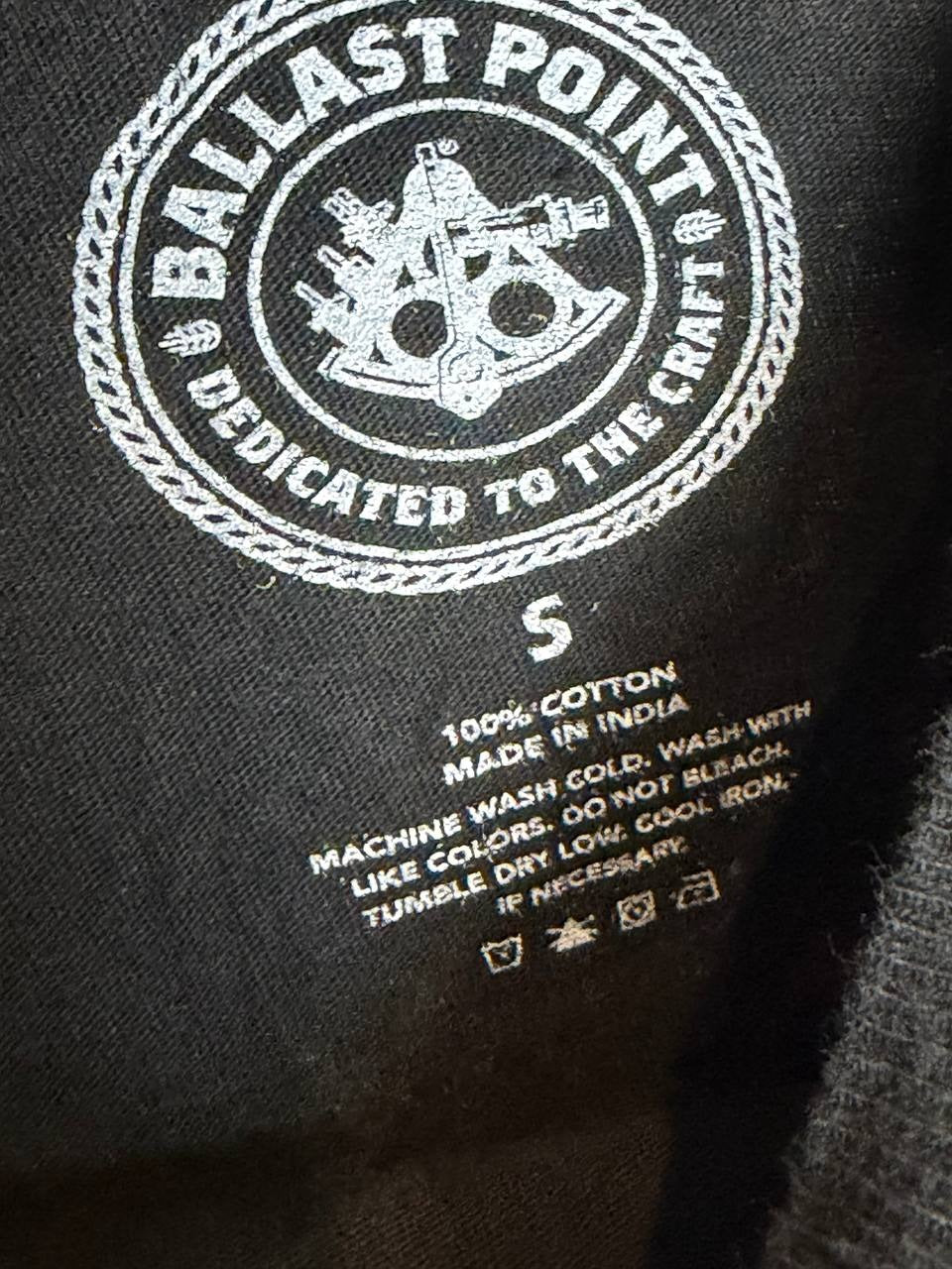 Ballast Point Graphic T-Shirt Grapefruit Sculpin Black S
