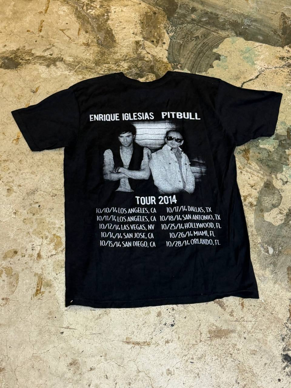 Alstyle Graphic T-Shirt featuring Enrique Iglesias and Pitbull in black M