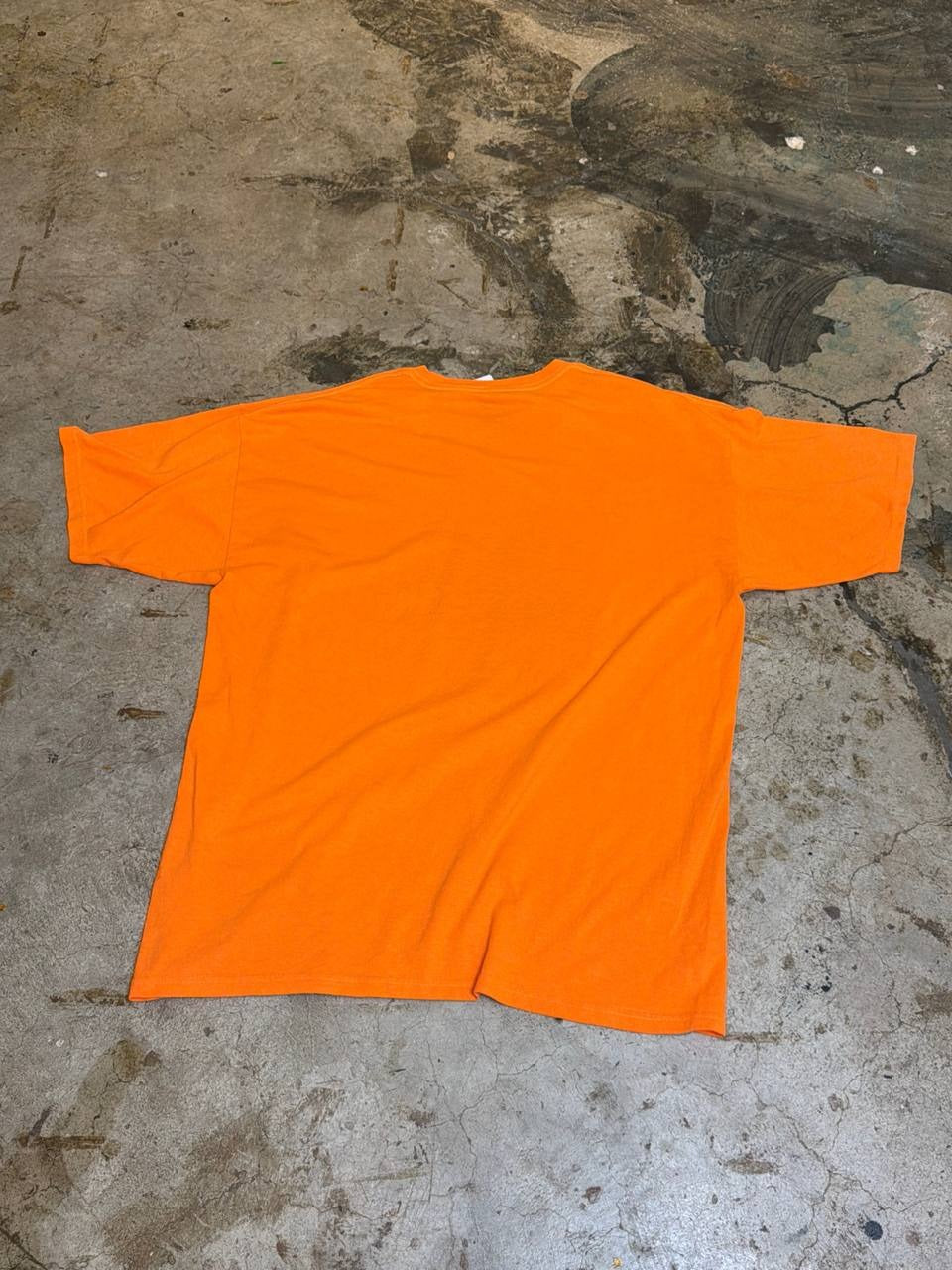 Outkast graphic t-shirt orange XL