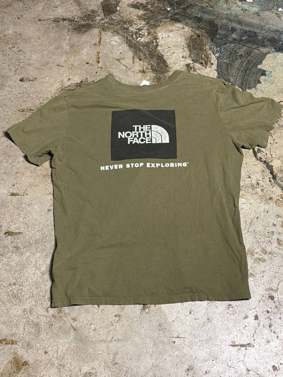The North Face graphic t-shirt olive XL