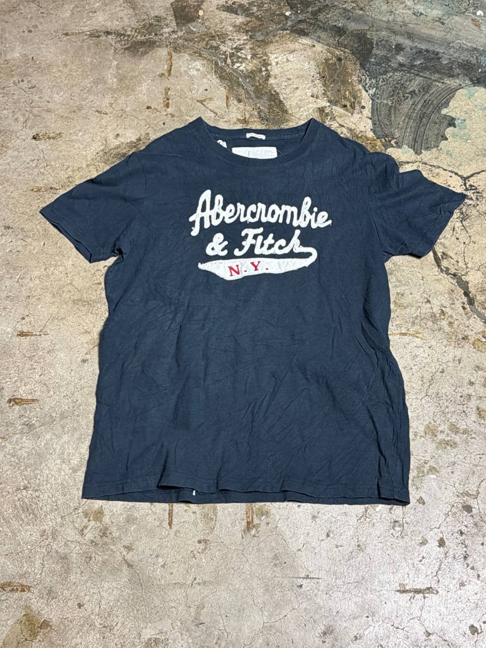 Abercrombie & Fitch graphic t-shirt navy L