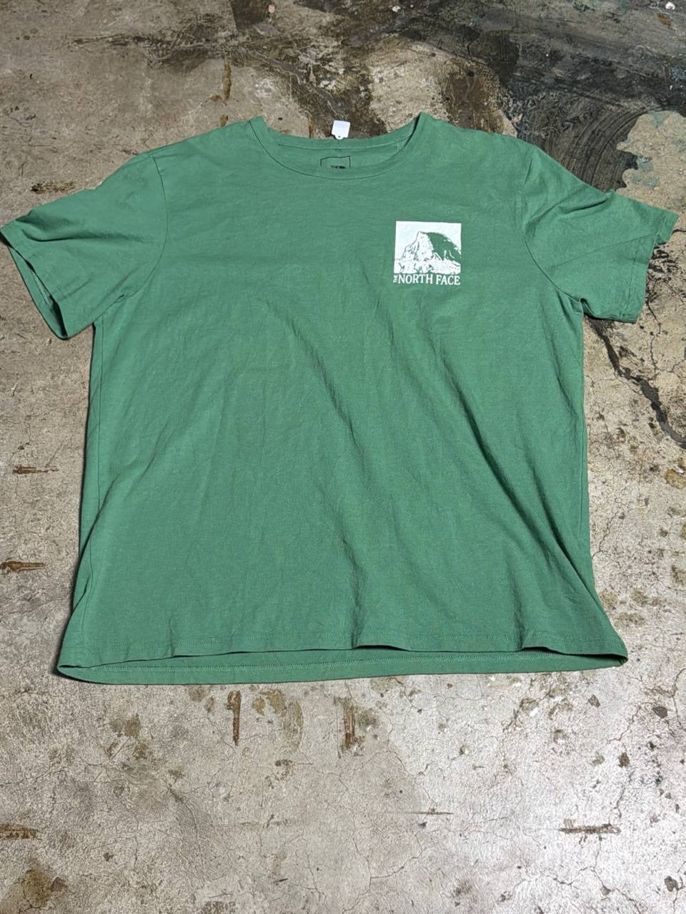 The North Face Graphic T-Shirt Green XL front view