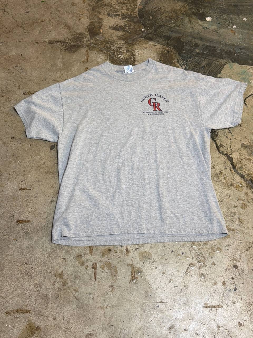 Hanes graphic t-shirt North Haven Community Services grey XL