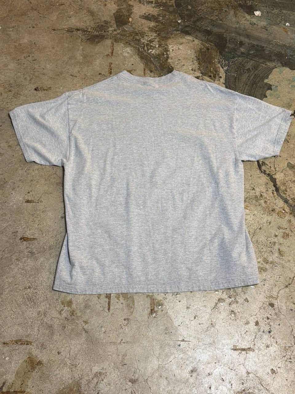 Hanes graphic t-shirt North Haven Community Services grey XL