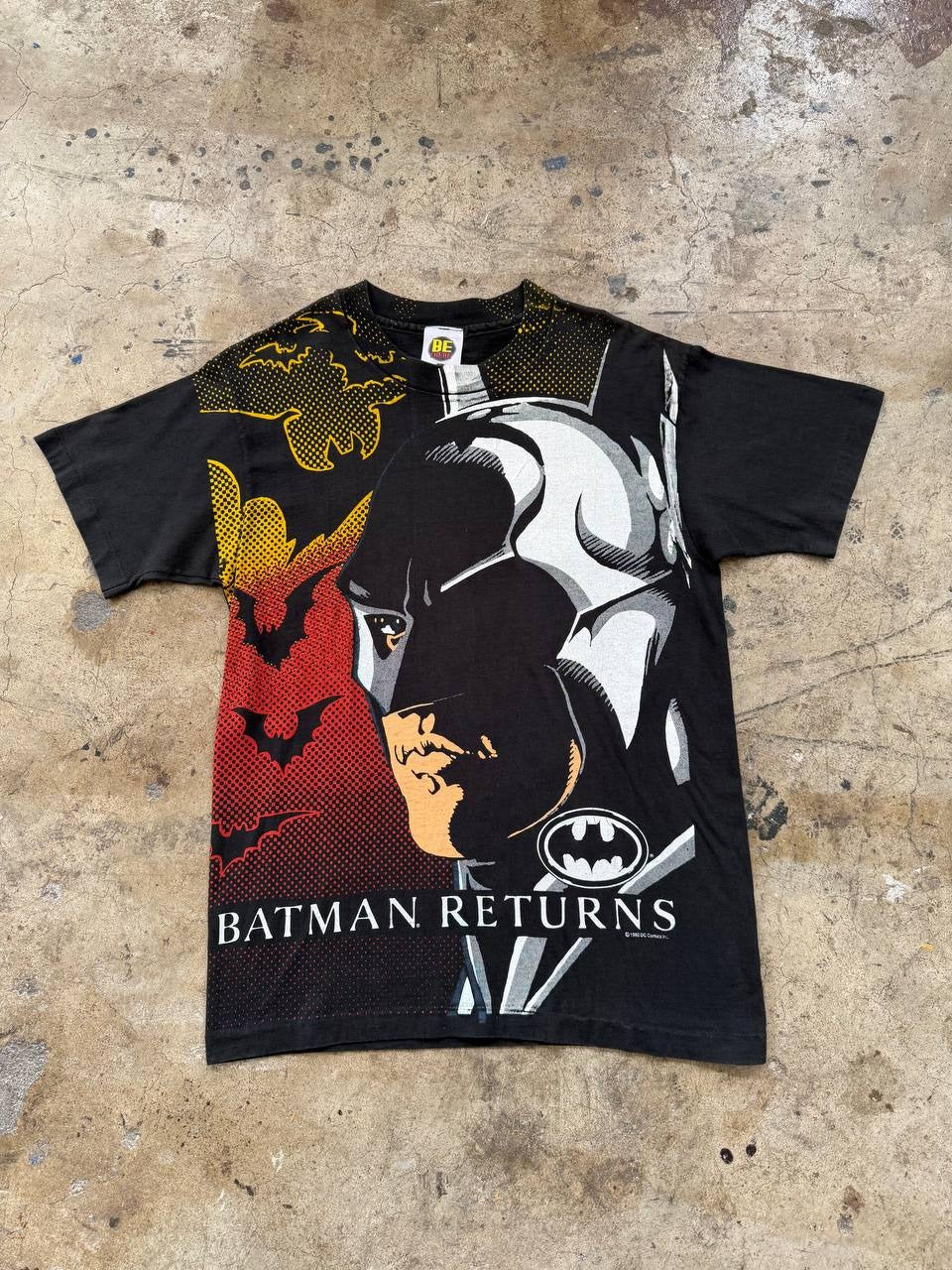 Batman Returns Mega Print Single Stitch T-Shirt Black L
